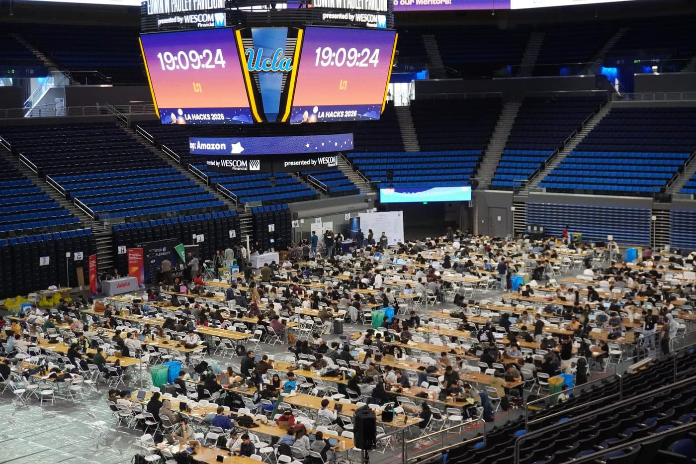 Hackers filling the floor of Pauley Pavilion during LA Hacks